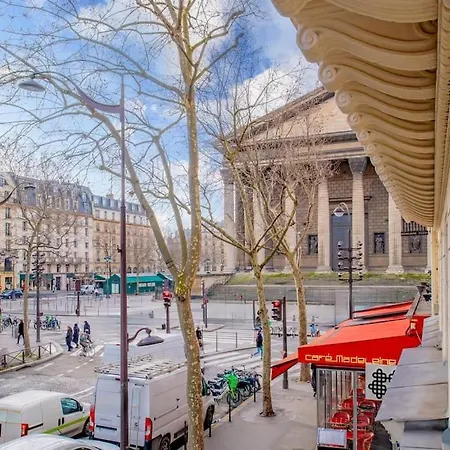 Urban Retreat Brand-new Duplex 2-bedroom Apartment Paris