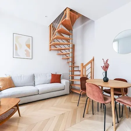 Urban Retreat Brand-new Duplex 2-bedroom Apartment Paris