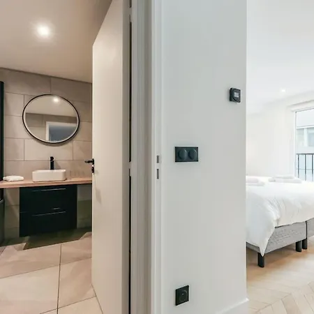 Urban Retreat Brand-new Duplex 2-bedroom *
