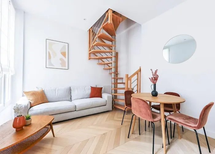 Urban Retreat Brand-new Duplex 2-bedroom Apartment Paris